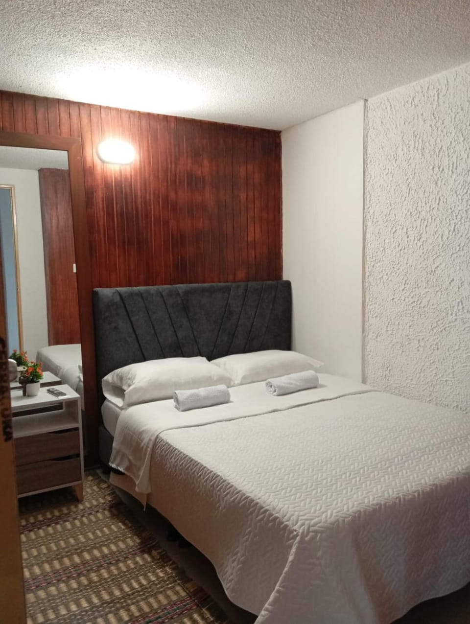 Casa Hotel Pontevedra - cerca a la clínica Shaio, Vacation rental in Bogota