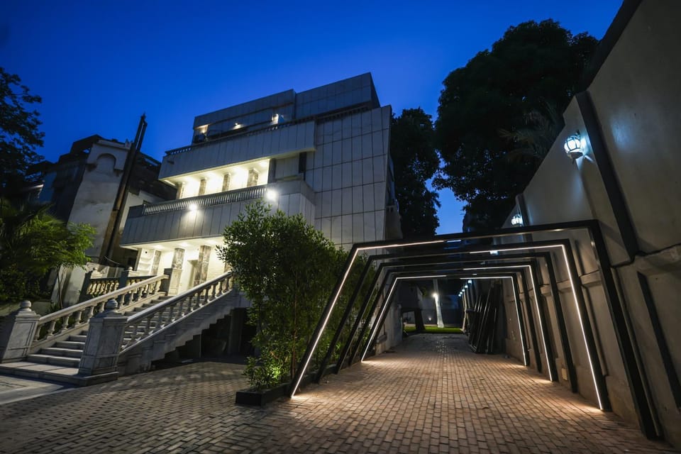Property building, Night