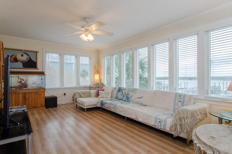 Bresnahan Lower Level by Bryant Real Estate House in Wrightsville Beach