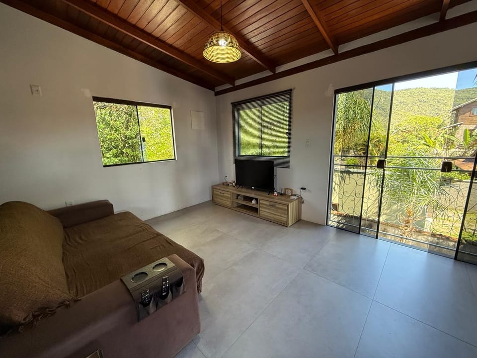 TV and multimedia, Seating area