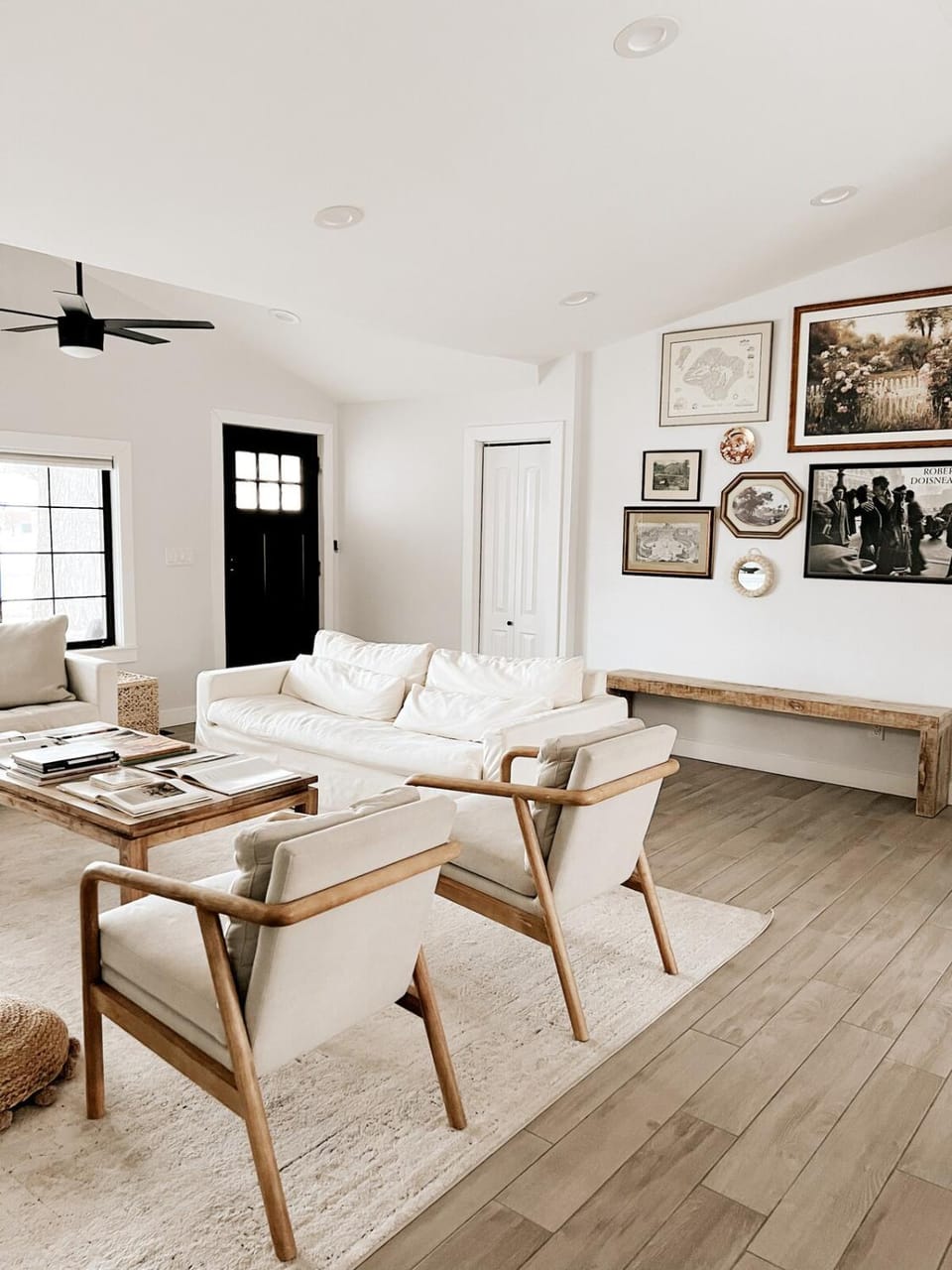 Aesthetic ranch style home with modern furnishings House in Troy