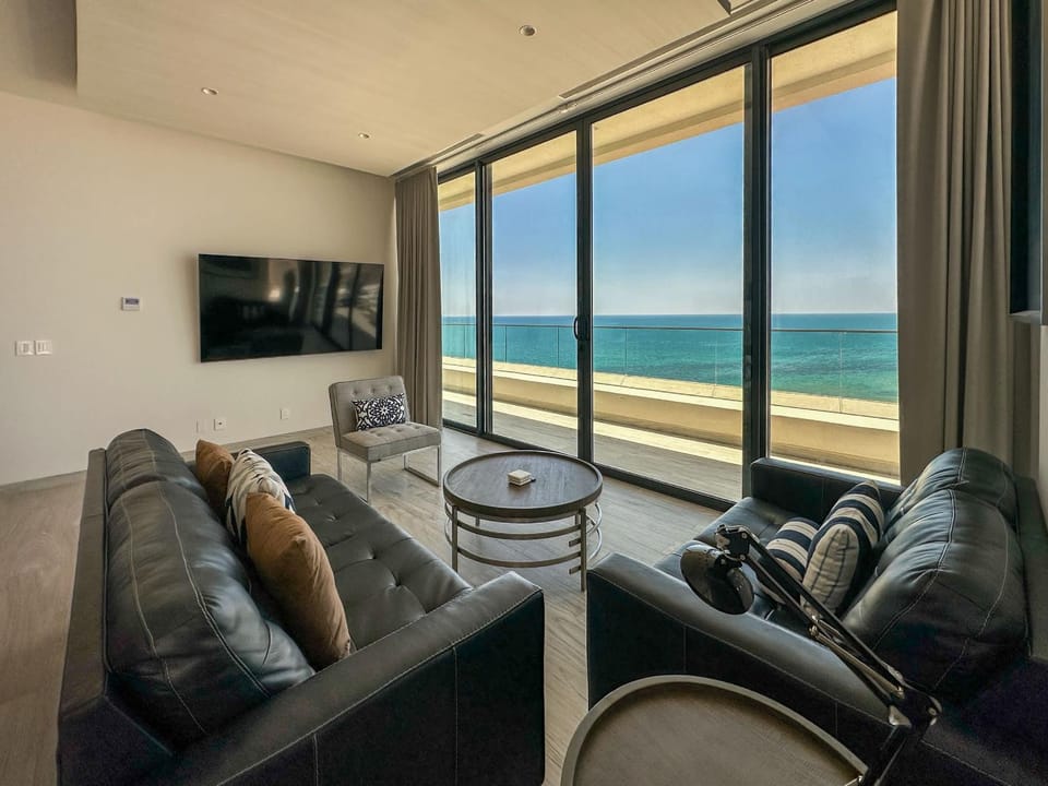 Waves & Views Luxury 3BR Oceanfront Condo House in Rocky Point