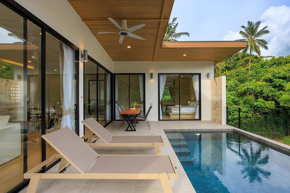 Swimming pool, Swimming pool