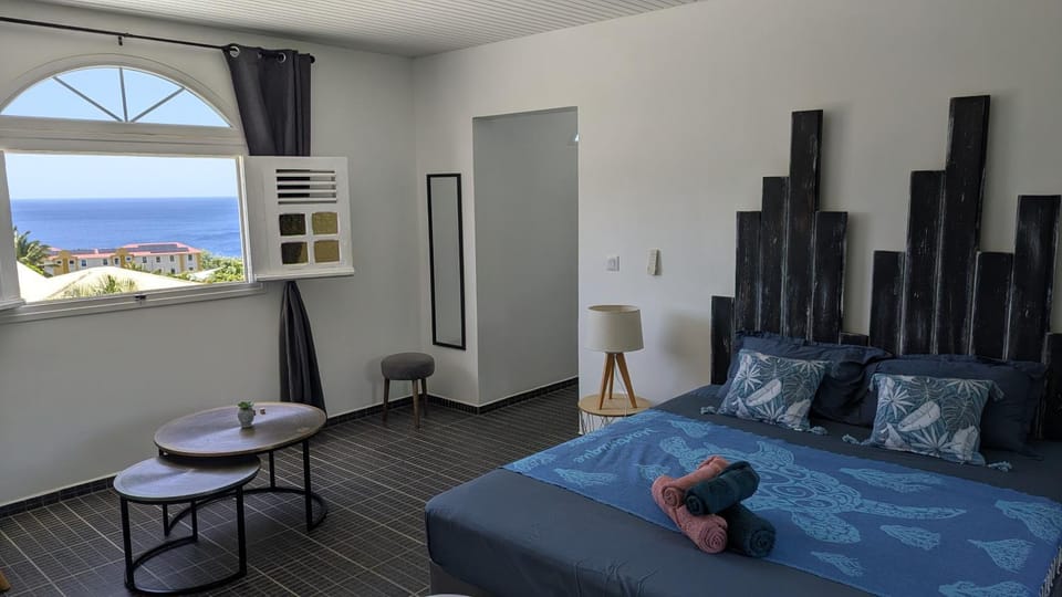 Bed, Photo of the whole room, Bedroom, Sea view