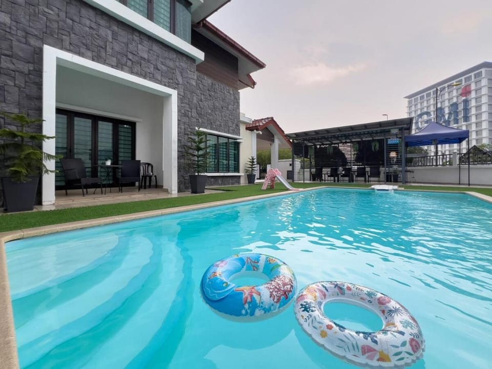Luxury Villa Igauan Alam Sari, Bangi Selangor - Smarthome Villa in Negeri Sembilan, Malaysia
