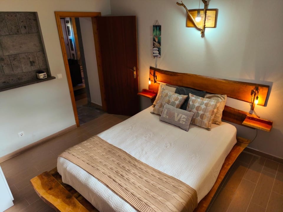 De Baixo Da Ponte House in Portugal