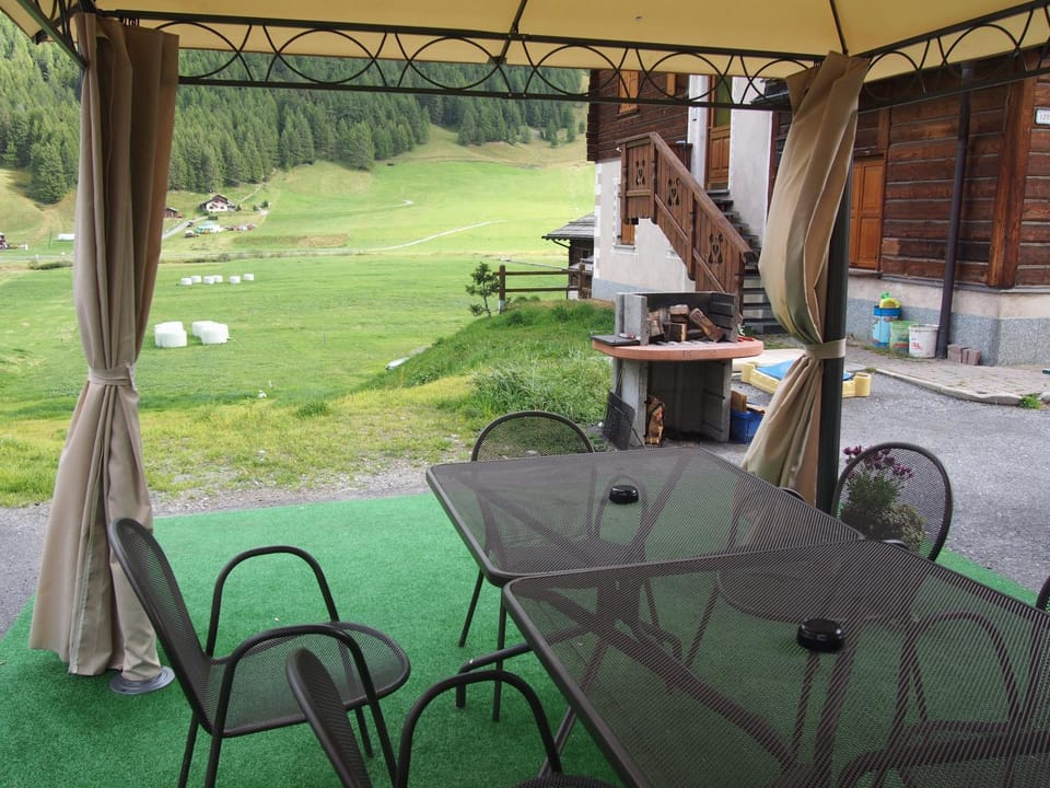 BBQ facilities, Garden