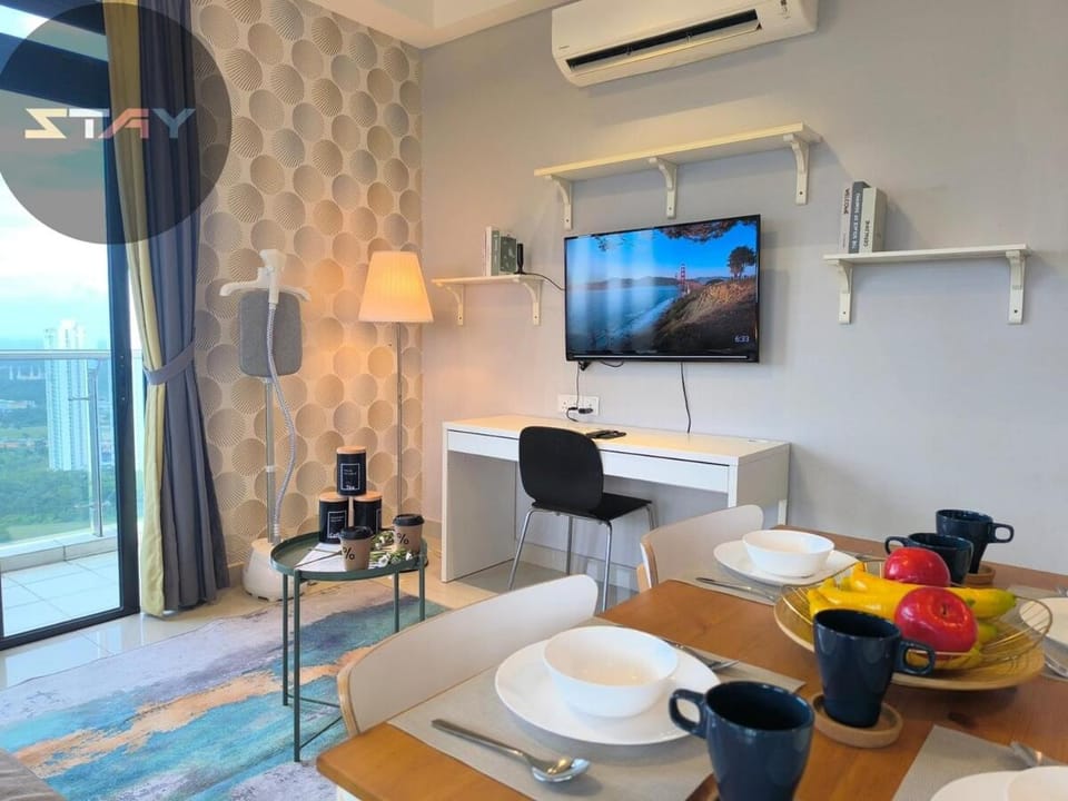 Meridin Sovo 2Pax Modern Comfort City View BySTAY Apartment in Johor