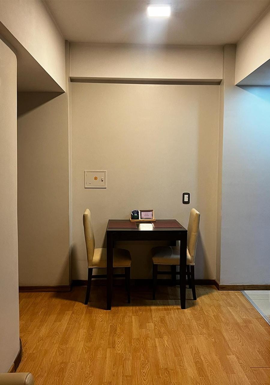 Coffee/tea facilities, Kitchen or kitchenette, Dining area, Logo/Certificate/Sign, Breakfast, kitchen