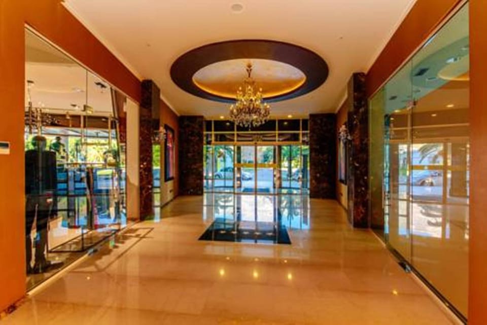 Staff, Lobby or reception