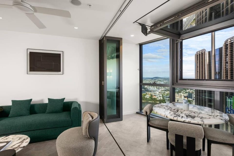New Queens Wharf Level 58 Amazing View Apartment in Brisbane City