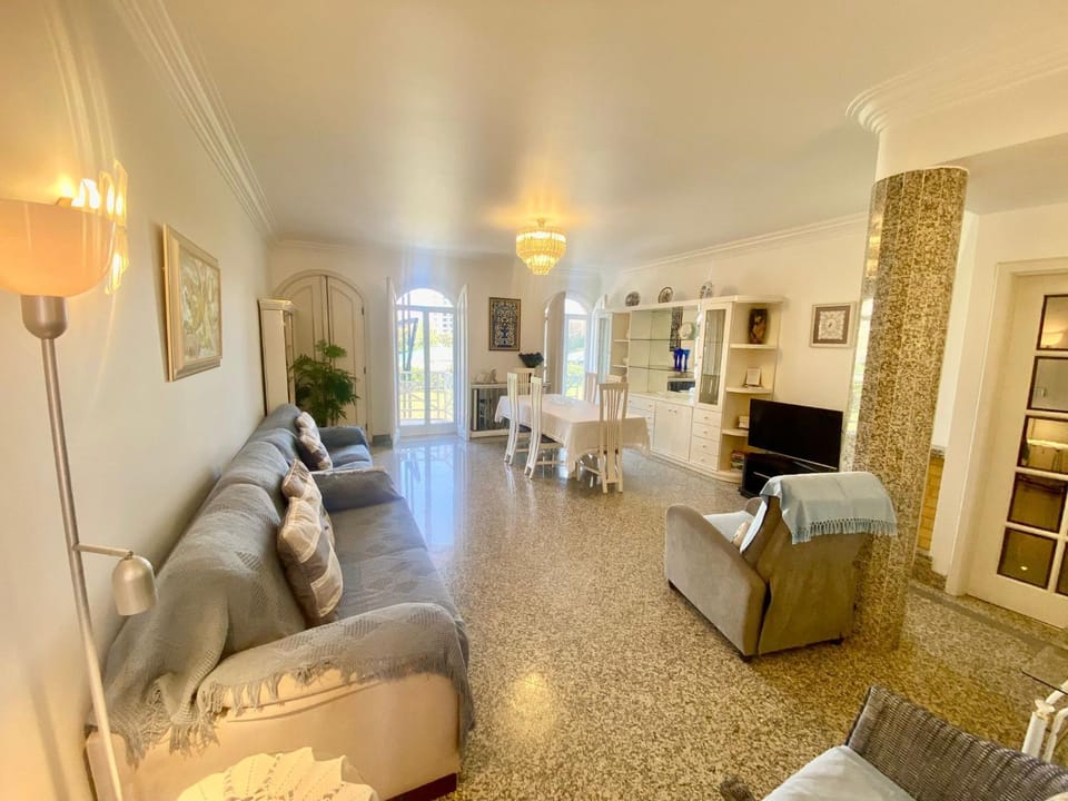 Communal lounge/ TV room, TV and multimedia, Living room, Seating area