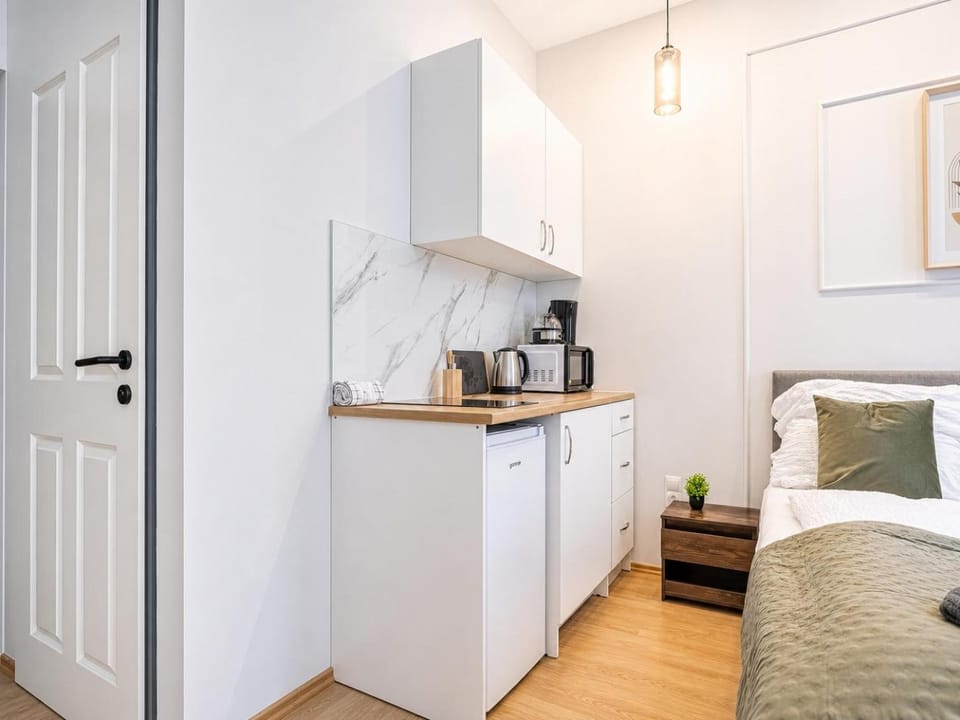 Bed, Coffee/tea facilities, Kitchen or kitchenette, Bedroom, stove