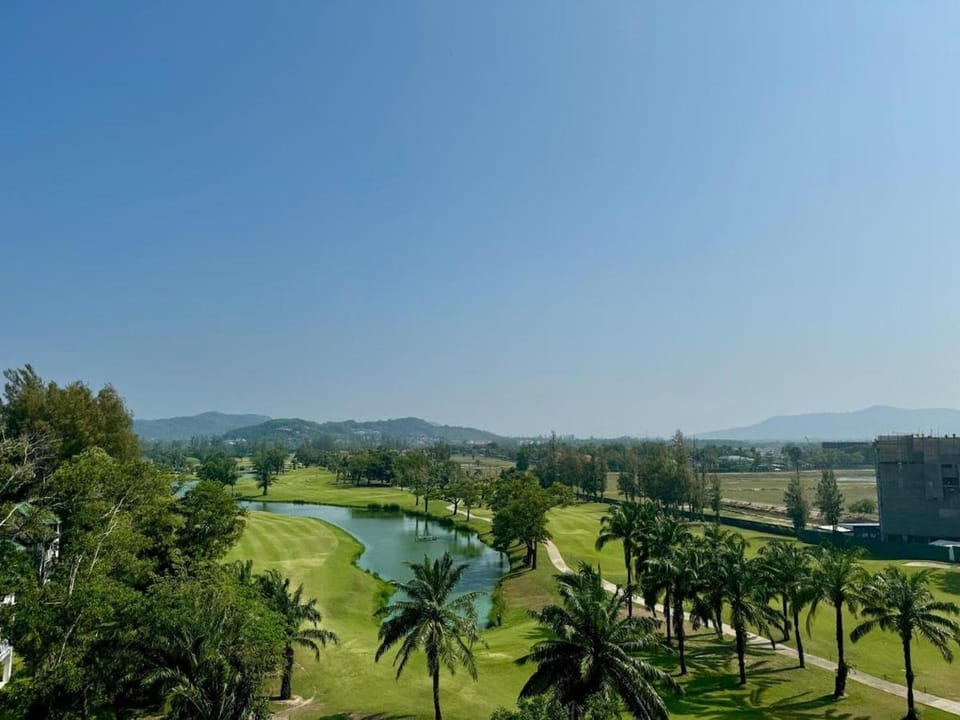 Laguna Skypark spacious 1 bedroom apart Bangtao Apartment in Choeng Thale