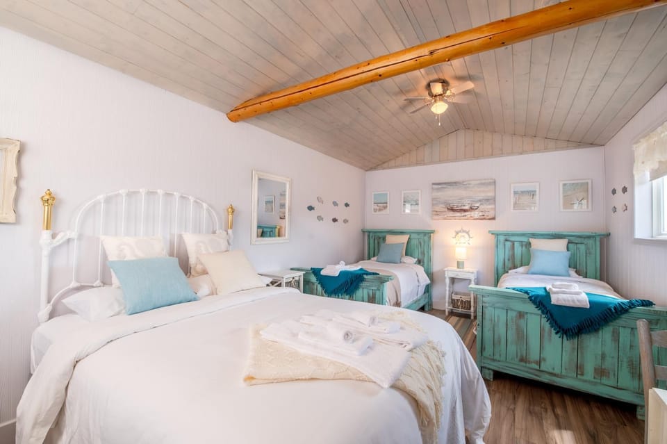 Prairie Junction Rustic Cabins Stettler Cabin in Alberta