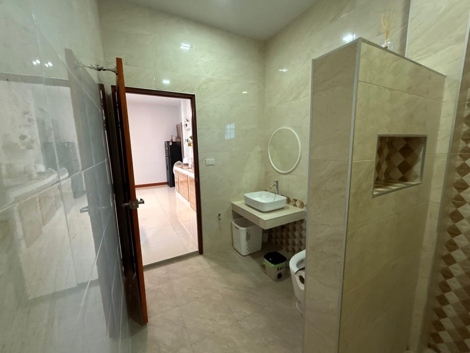 Casa Pura Modern 2BR Island Home Apartment in Ko Pha-ngan Sub-district
