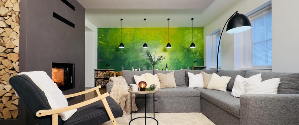 Living room, Seating area
