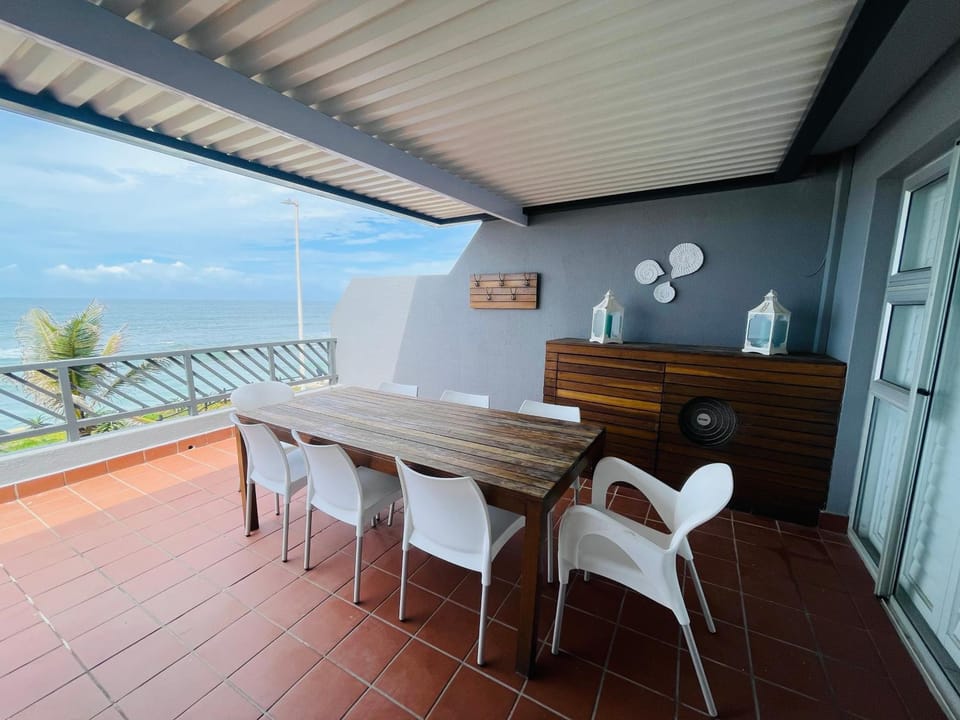 Beachy Seaside Serenity Apartment in KwaZulu-Natal