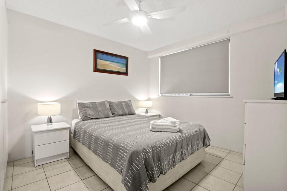 Lindomare Unit 1, 11 Orvieto Tce, Kings Beach Apartment in Kings Beach