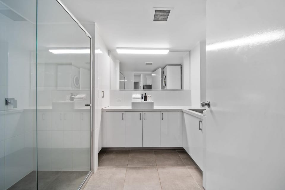Lindomare Unit 10, 11 Orvieto Tce, Kings Beach Apartment in Kings Beach