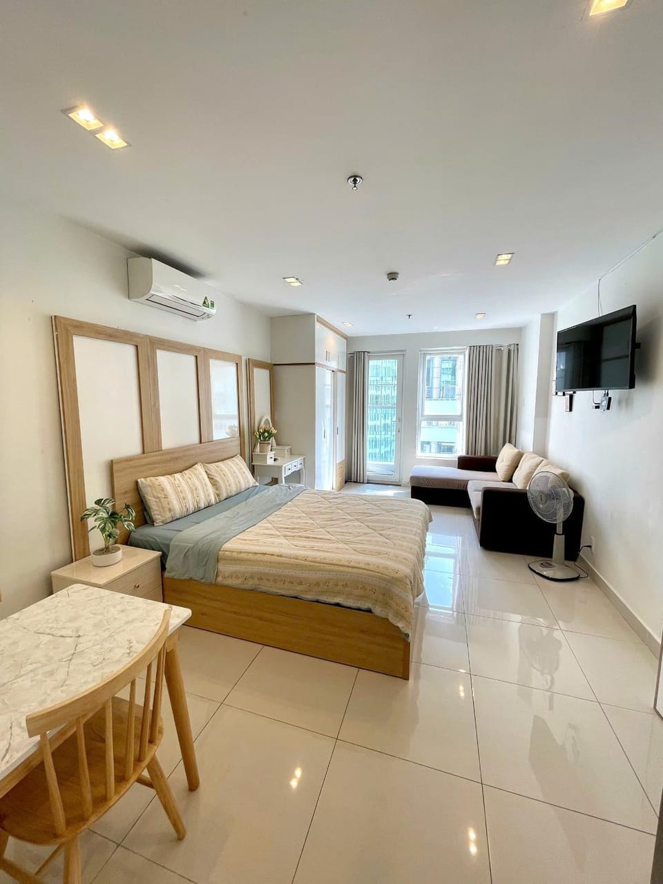 Communal lounge/ TV room, Bed, Living room, Photo of the whole room