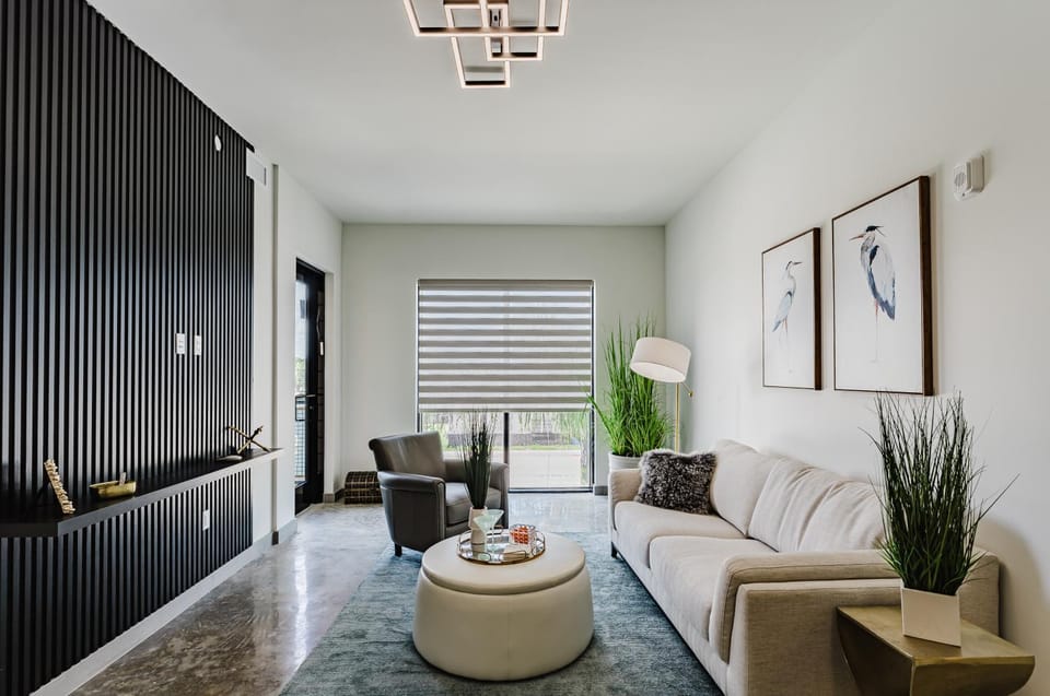 Living room, Seating area