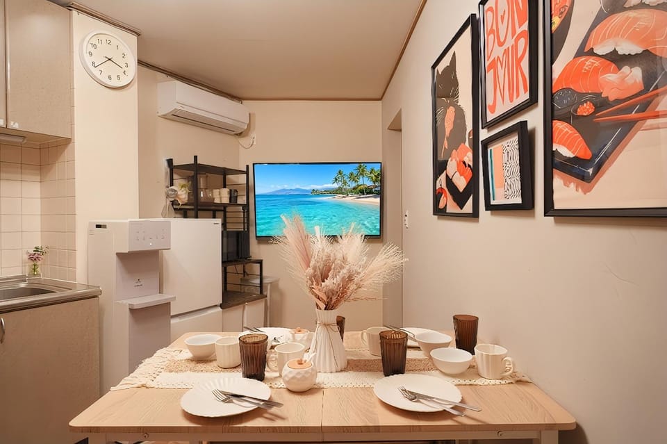 Living room, Dining area