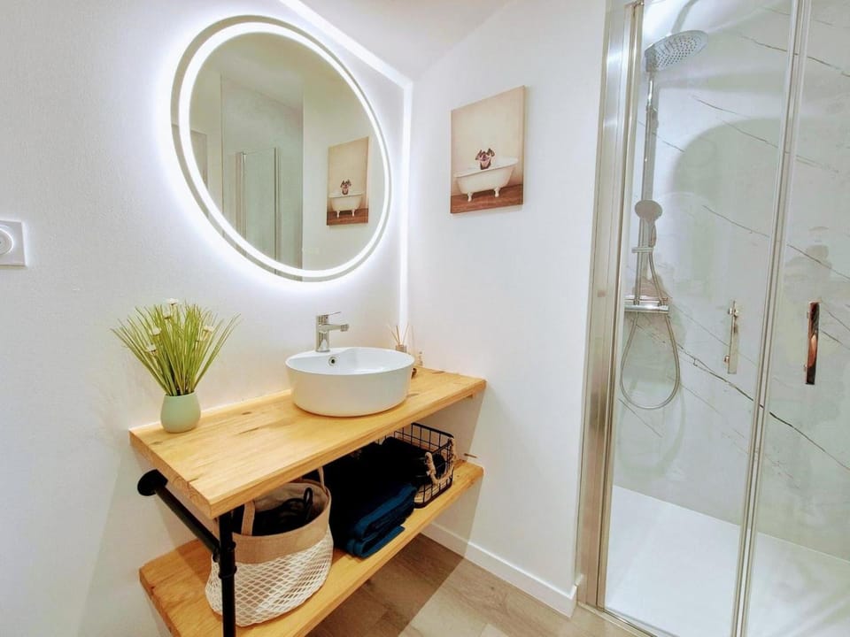 Appartement "La Girafe" centre Cholet 4pers Apartment in Pays de la Loire