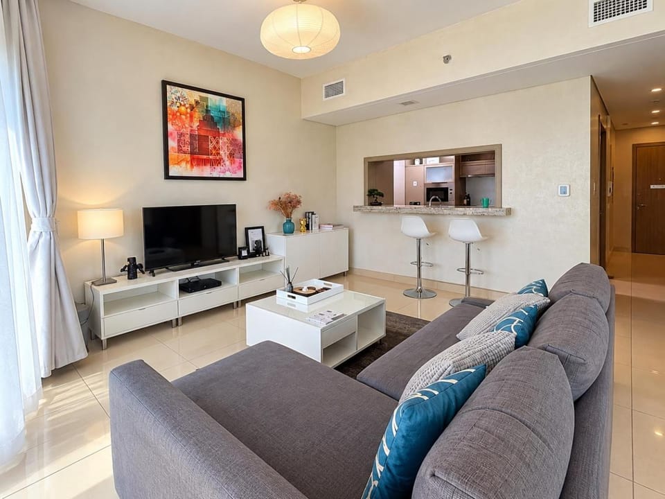 TV and multimedia, Kitchen or kitchenette, Living room, Seating area