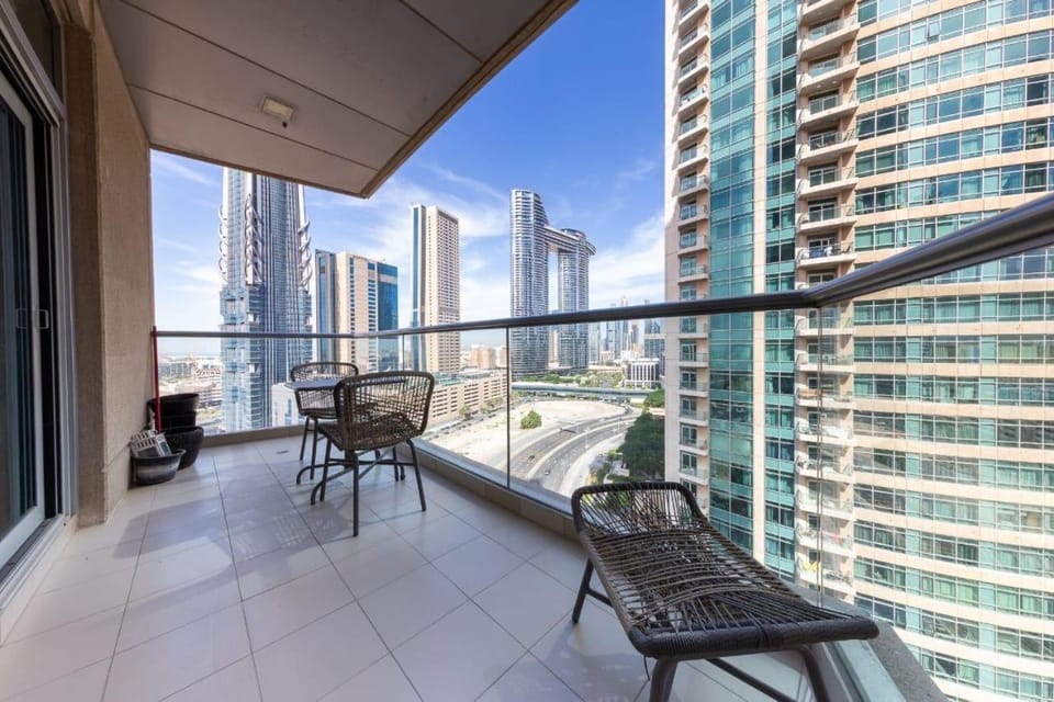 Day, View (from property/room), Balcony/Terrace, City view