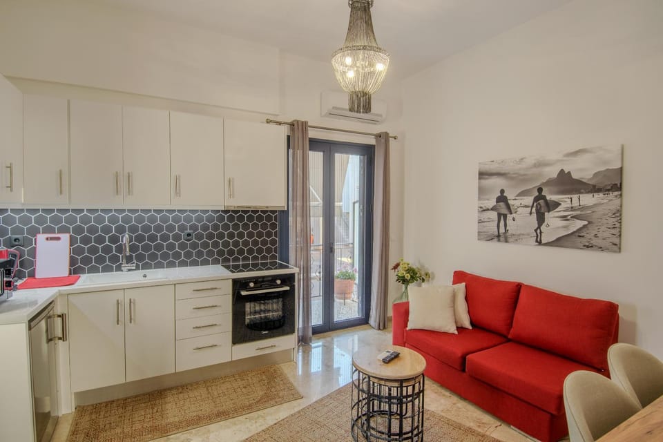 Kitchen or kitchenette, Living room