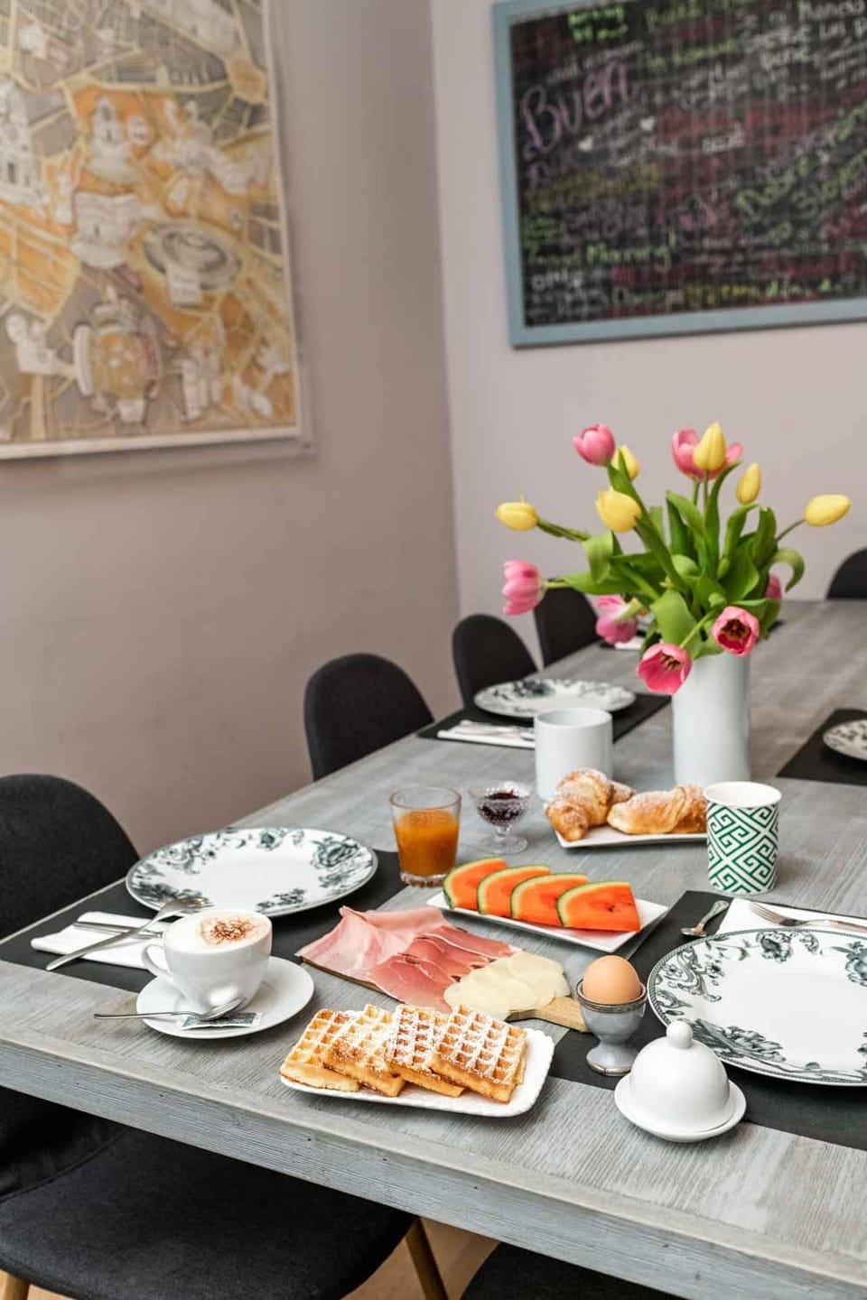 Food and drinks, Breakfast, Continental breakfast, Buffet breakfast