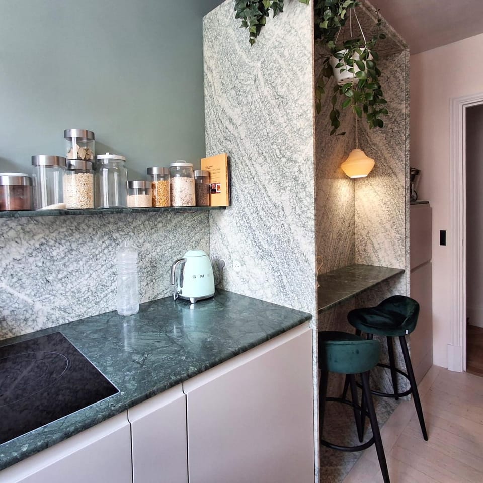 Spacious apartment with WiFi in the heart of Paris Apartment in Paris