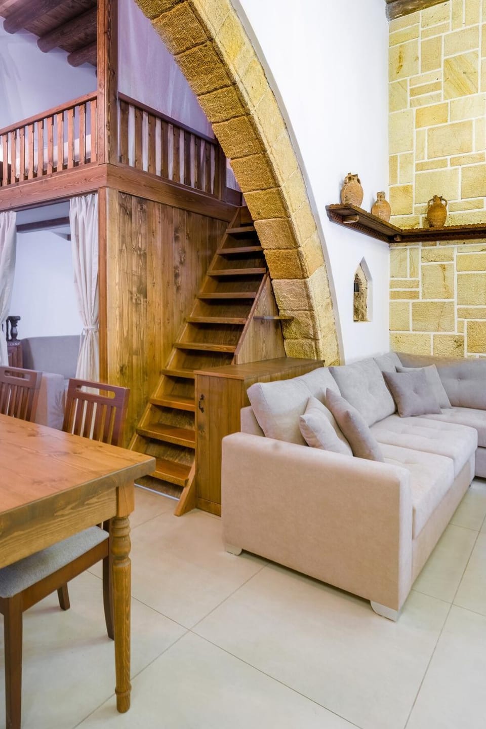 Living room, Seating area