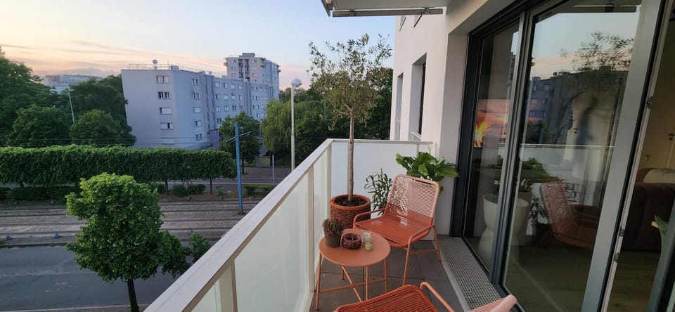 Balcony/Terrace, Balcony/Terrace