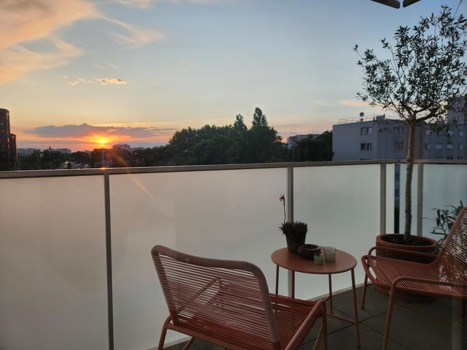 Balcony/Terrace, Balcony/Terrace