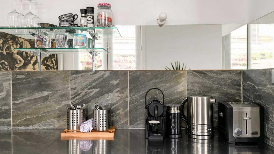 Coffee/tea facilities, Kitchen or kitchenette, toaster