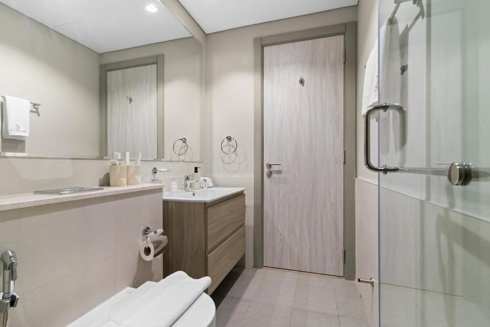 FIRST CLASS 1BR Contemporary Comfort Apartment in Dubai