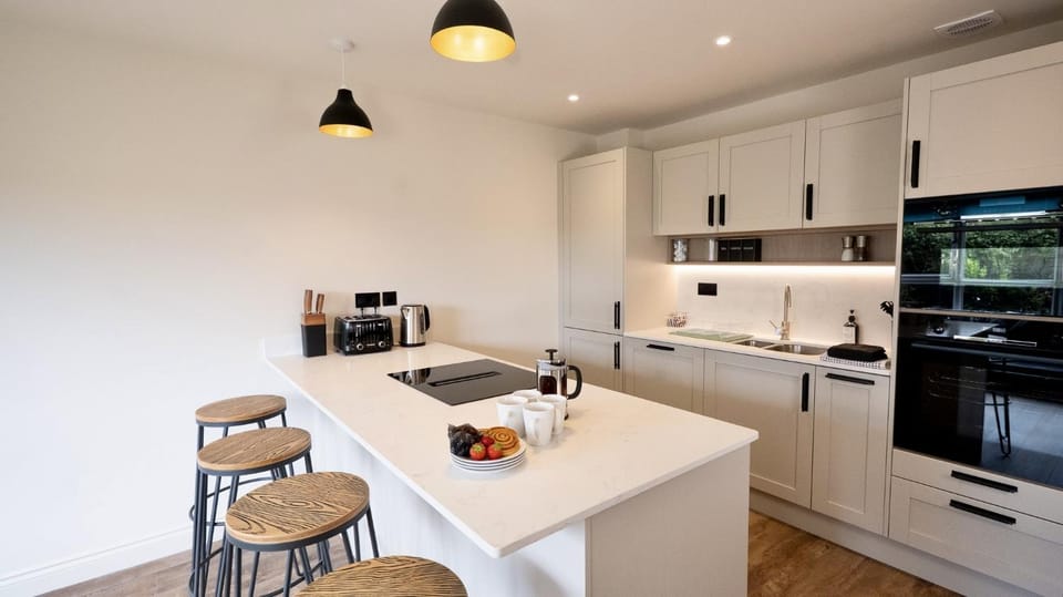 Coffee/tea facilities, Kitchen or kitchenette, dishwasher, oven, pet friendly, stove, toaster