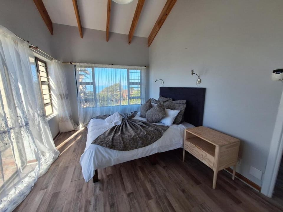 Barefoot Bliss Holiday Home House in Port Alfred