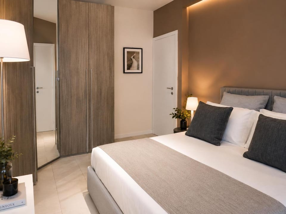 Bed, Photo of the whole room, Bedroom, wardrobe