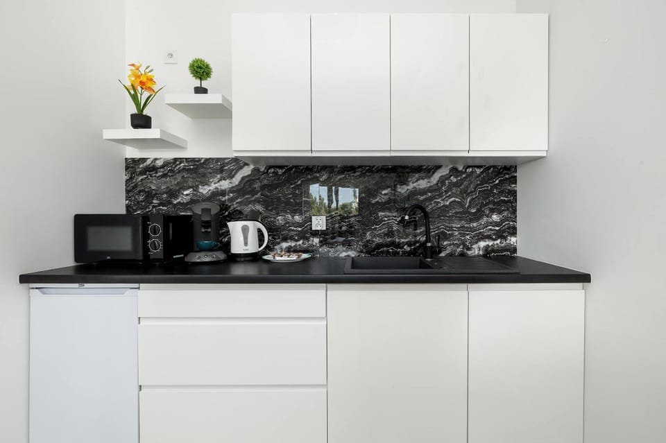 Coffee/tea facilities, Kitchen or kitchenette