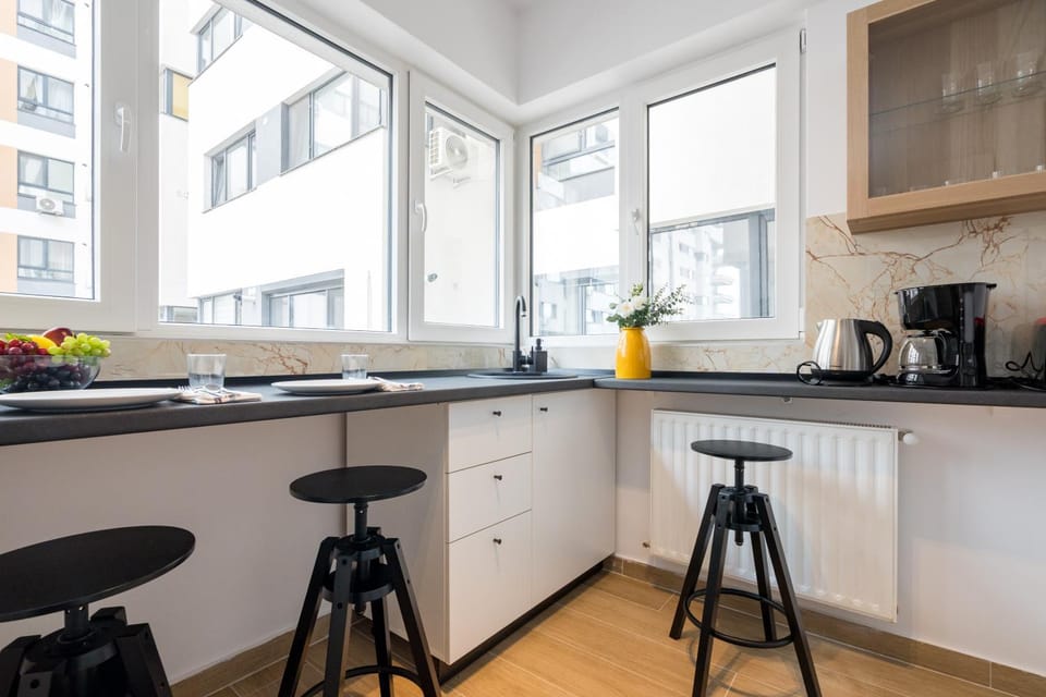 Coffee/tea facilities, Kitchen or kitchenette, stove, toaster