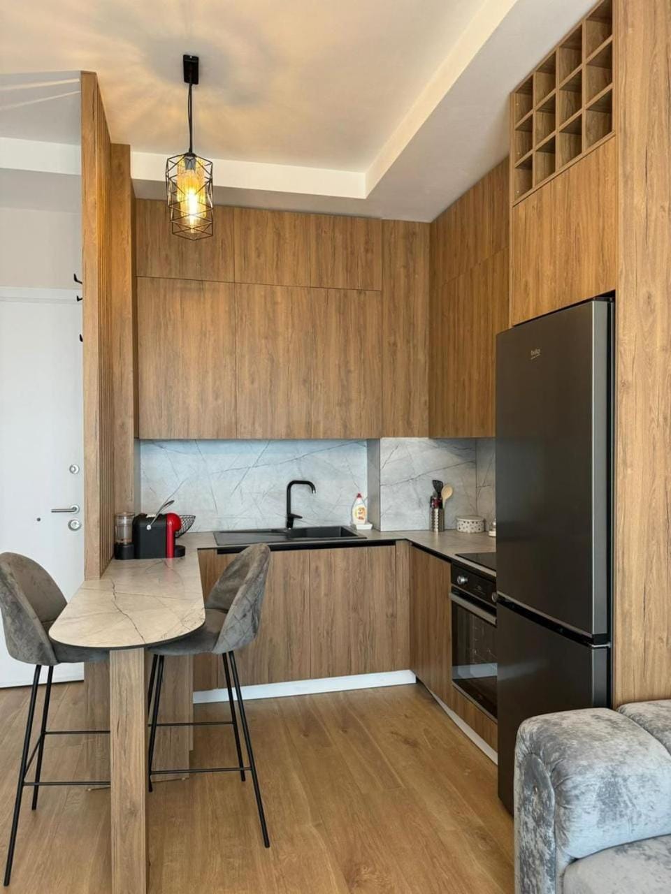 Kitchen or kitchenette, Dining area, oven, stove