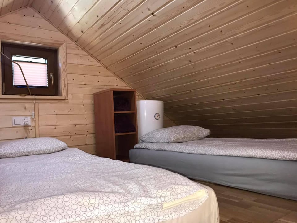Bed, Other, Other, Other, Photo of the whole room, Seating area, Bedroom, towels, towels