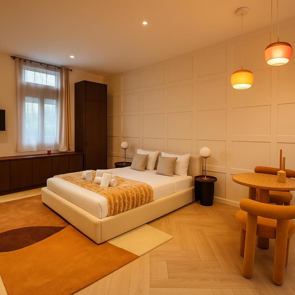 Bed, Photo of the whole room, Bedroom