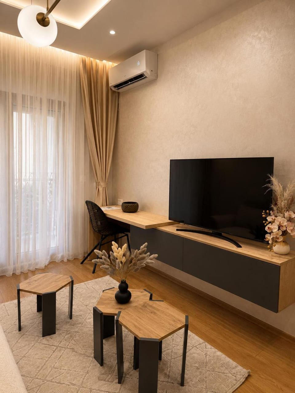 TV and multimedia, Decorative detail, Seating area