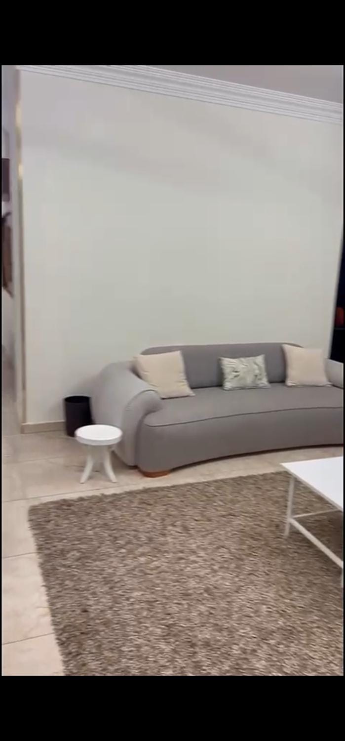 شقه روعه باطلاله على حديقه وهادئه Apartment in Egypt