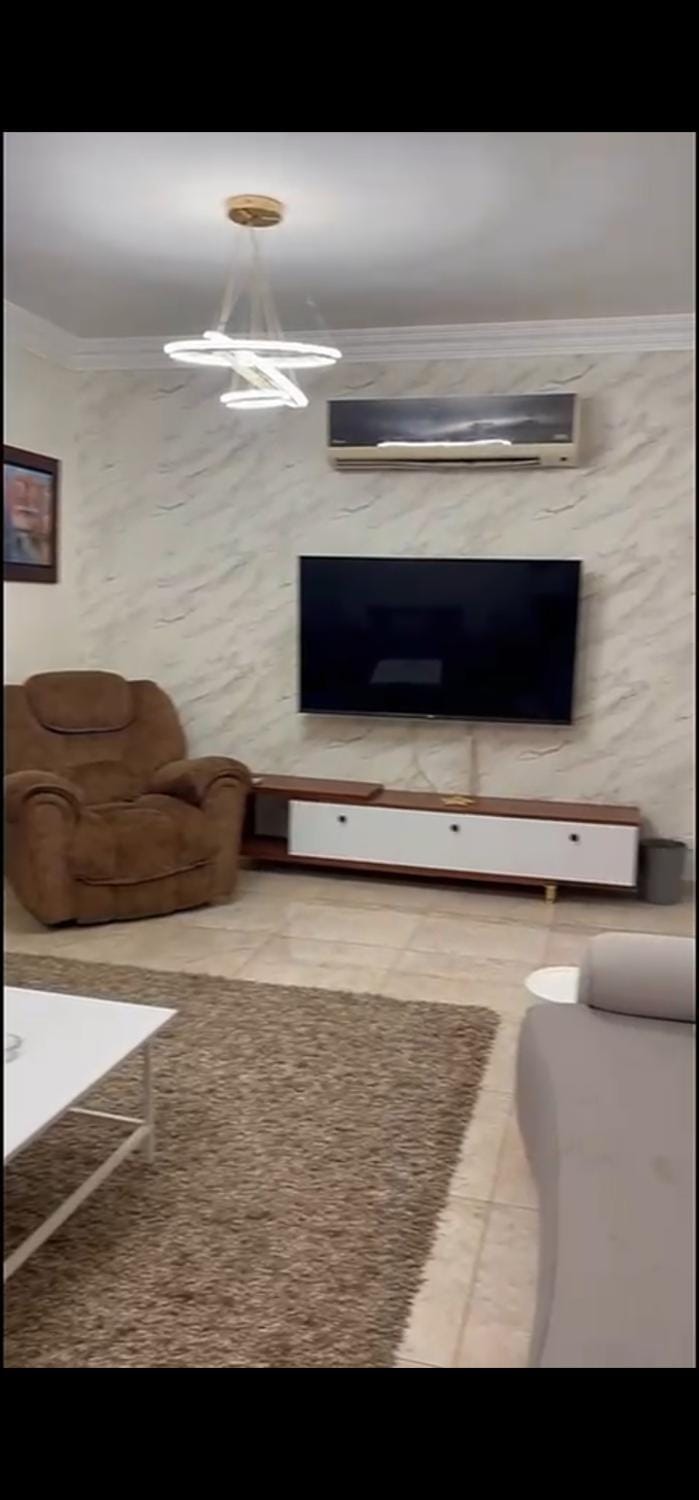 شقه روعه باطلاله على حديقه وهادئه Apartment in Egypt