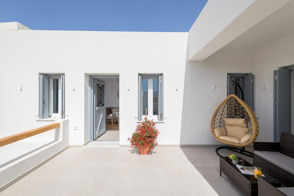Patio, Day, View (from property/room), Balcony/Terrace, Seating area